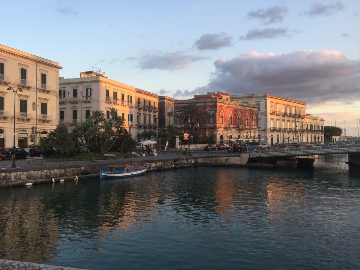 Il Conte Di Cavour Apartment Syracuse Exterior photo